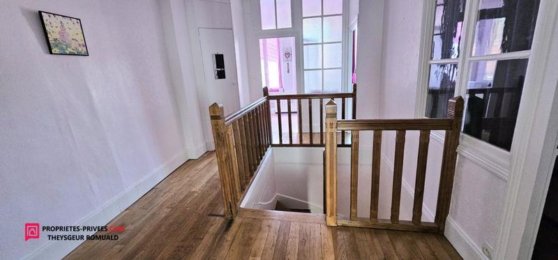 Maison - 159 m² - 6 pièces