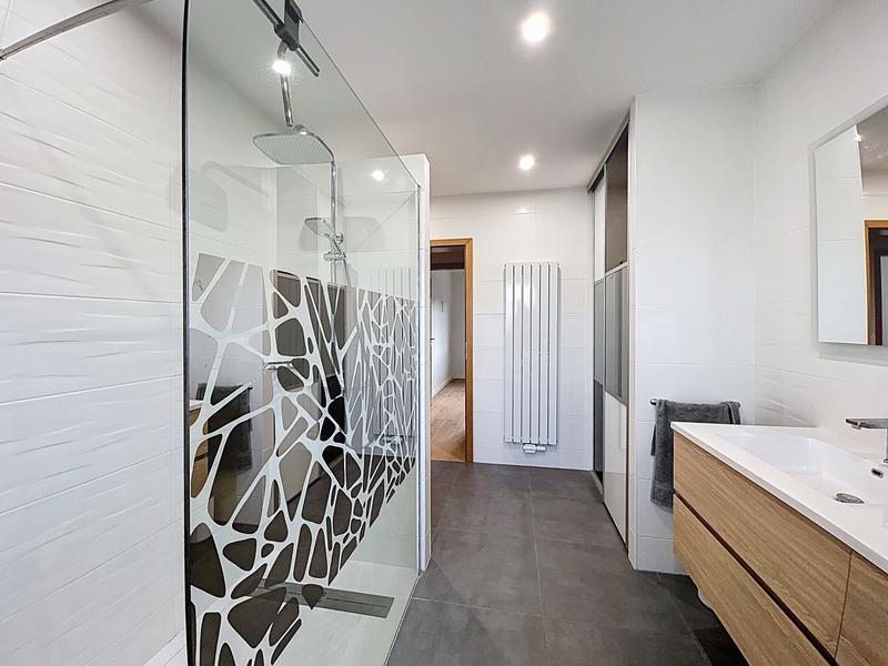 Maison contemporaine - 116 m² - 6 pièces