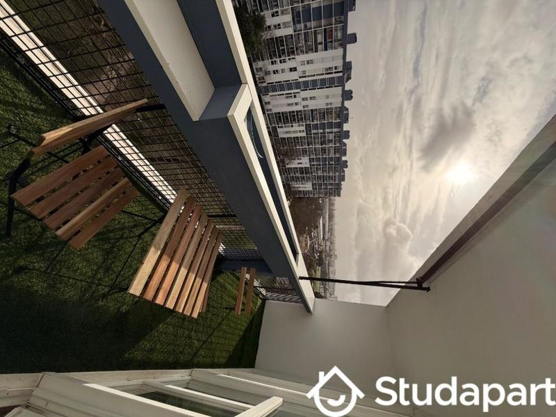 Chambre - 9 m² - 1 pièce