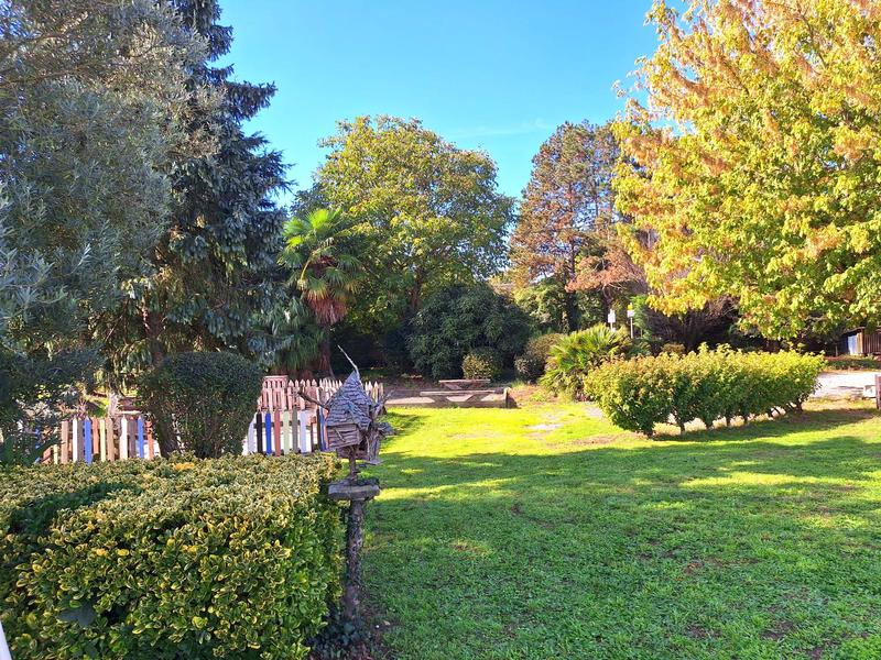 Maison - 180 m² - 7 pièces