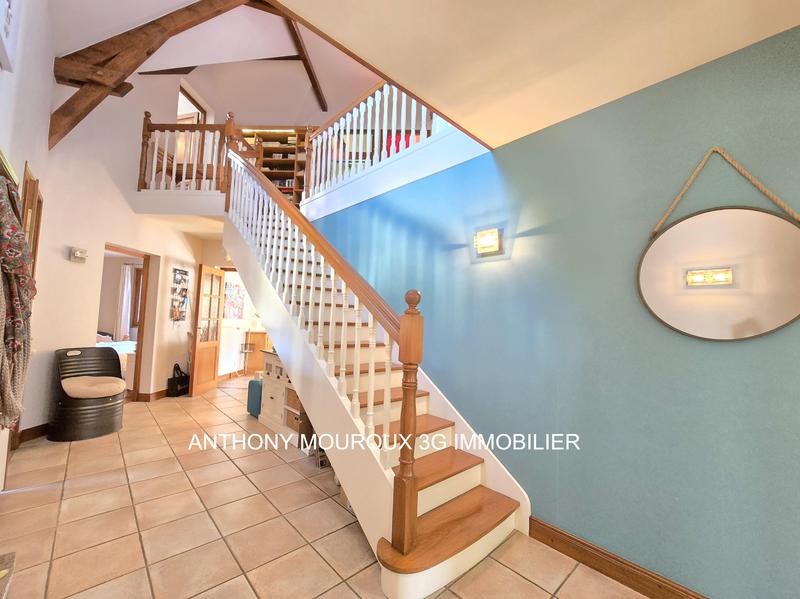 Maison - 248 m² - 7 pièces