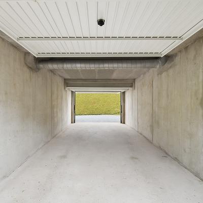 Garage - 83 m²
