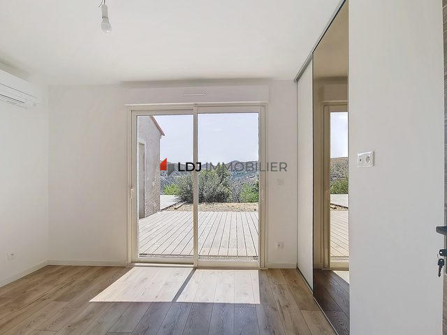 Villa - 378 m² - 10 pièces