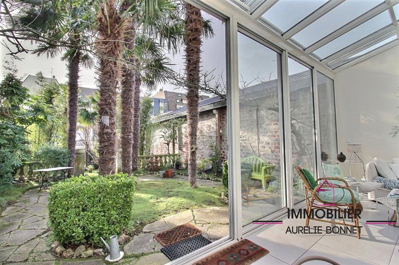 Maison - 163 m² - 8 pièces