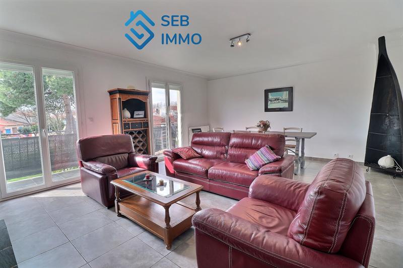 Appartement - 98 m² - 4 pièces