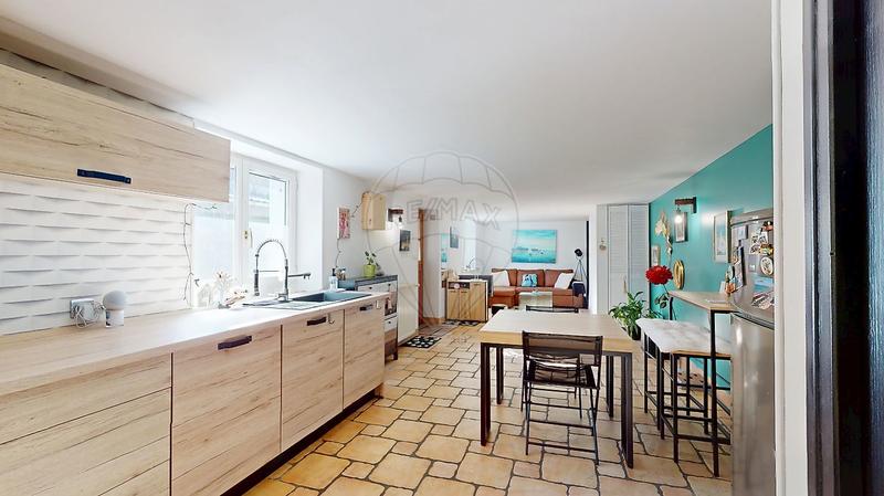 Maison - 96 m² - 5 pièces