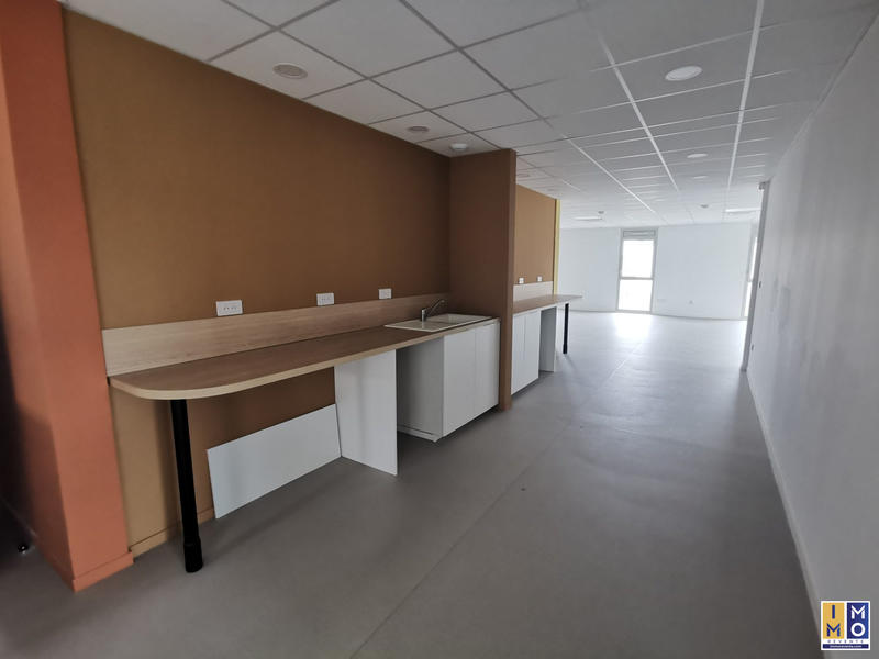 Bureau - 290 m²