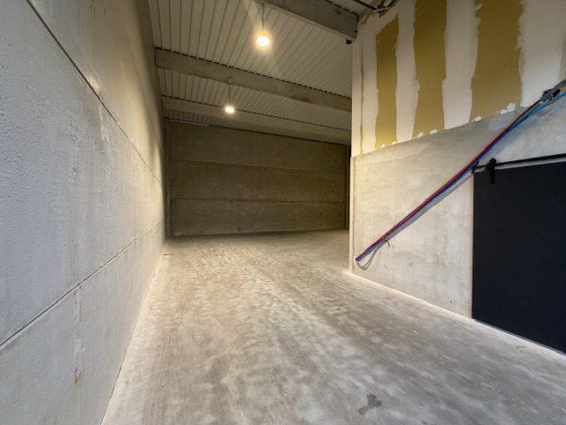 Local d'activités - 224 m² - 4 pièces