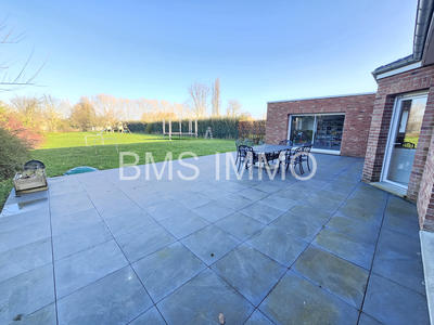 Maison - 205 m² - 6 pièces