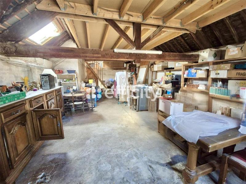 Immeuble - 260 m² - 8 pièces