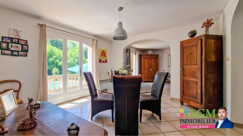 Villa - 155 m² - 5 pièces