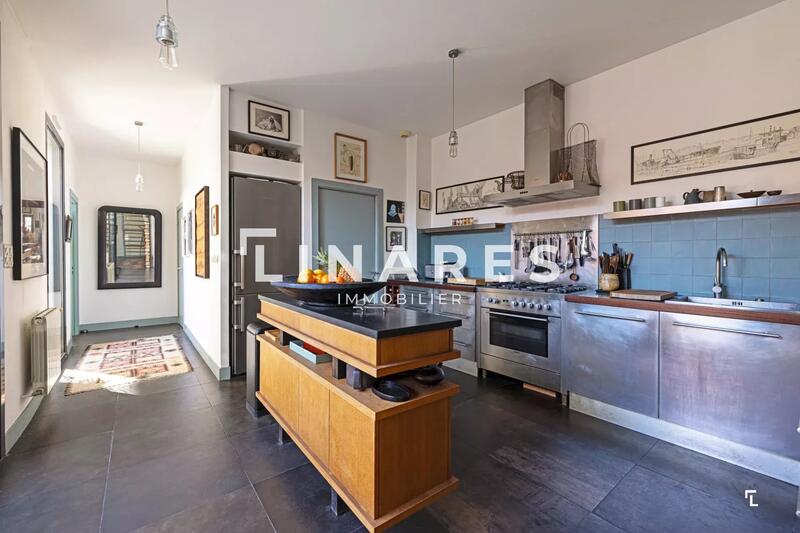 Villa - 195 m² - 6 pièces