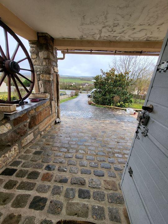 Pavillon - 220 m² - 6 pièces