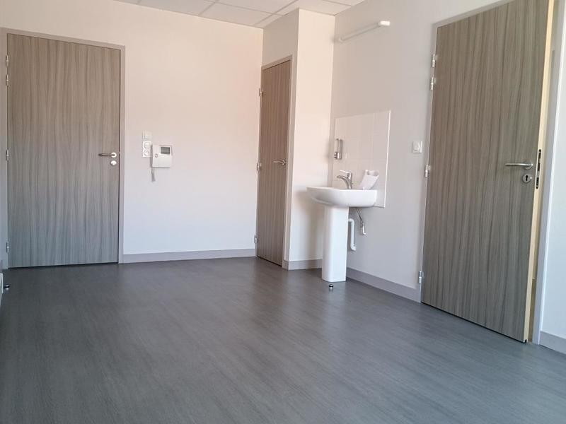 Local d'activité / Entrepôt - 47 m²