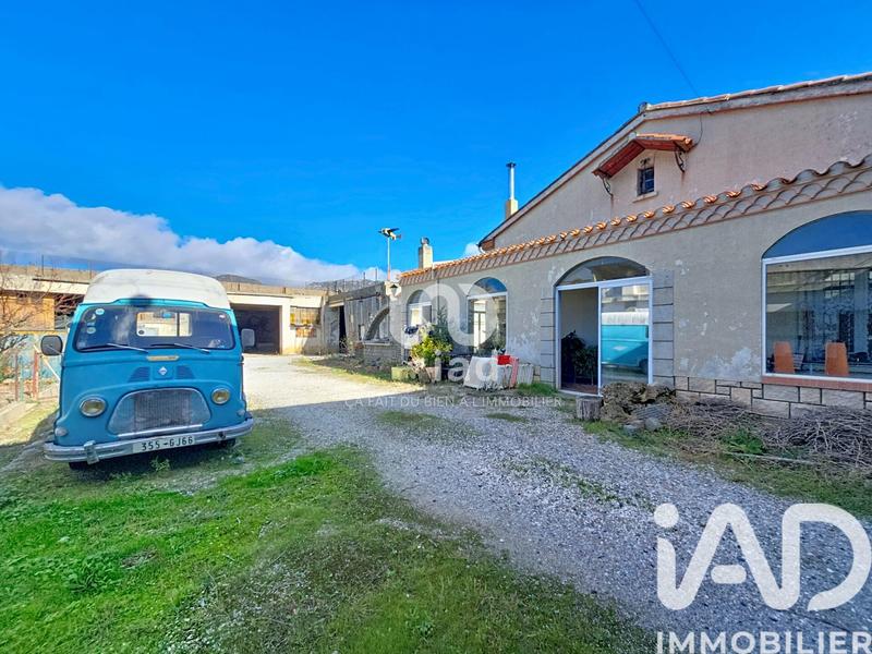 Maison - 700 m² - 8 pièces