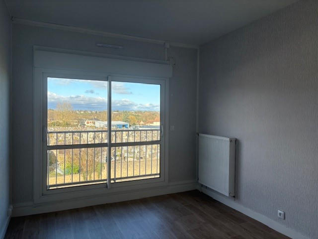 Appartement - 104 m² - 5 pièces