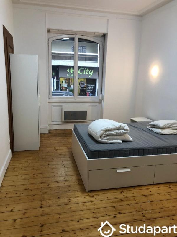 Chambre - 12 m² - 1 pièce