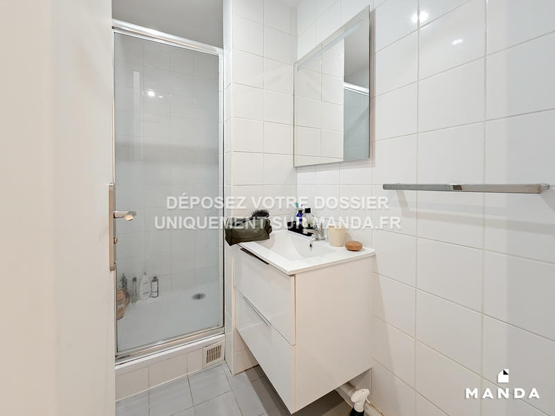 Chambre - 9 m² - 7 pièces