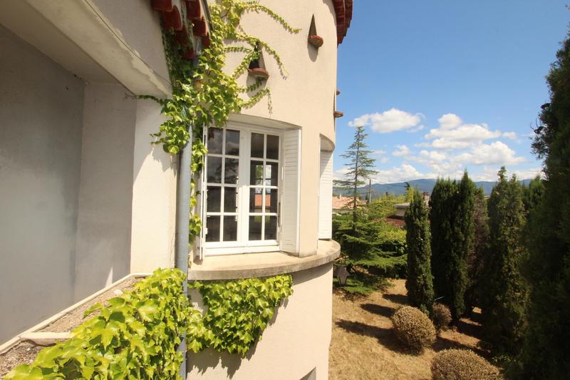 Maison - 195 m² - 8 pièces