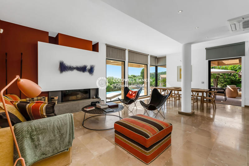 Villa - 230 m² - 5 pièces