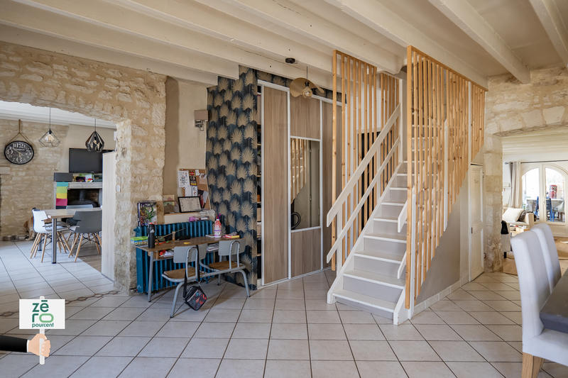 Maison - 208 m² - 8 pièces