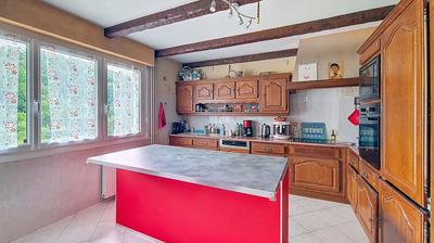 Maison - 281 m² - 12 pièces