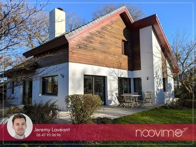 Maison - 150 m² - 7 pièces