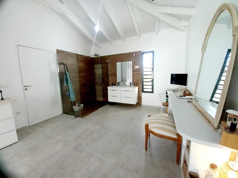 Maison - 107 m² - 4 pièces