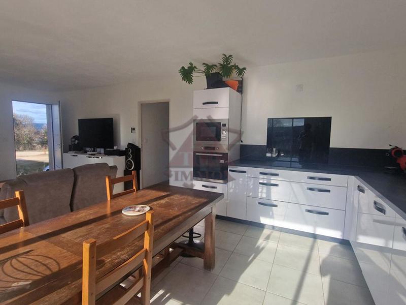 Maison - 80 m² - 4 pièces