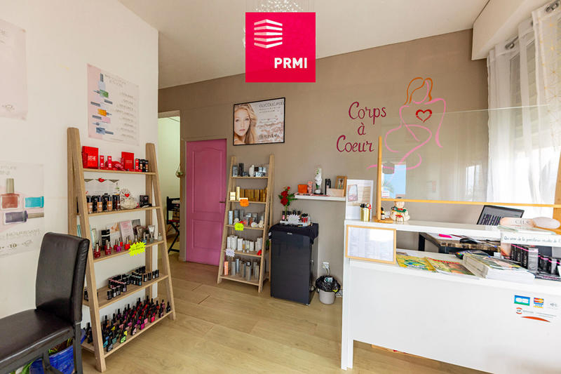 Local commercial - 85 m² - 3 pièces