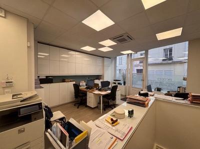 Bureau - 74 m²