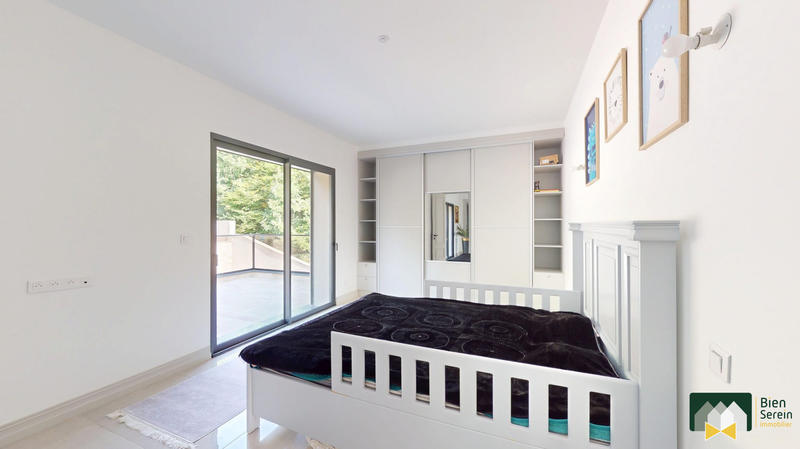 Villa - 315 m² - 8 pièces