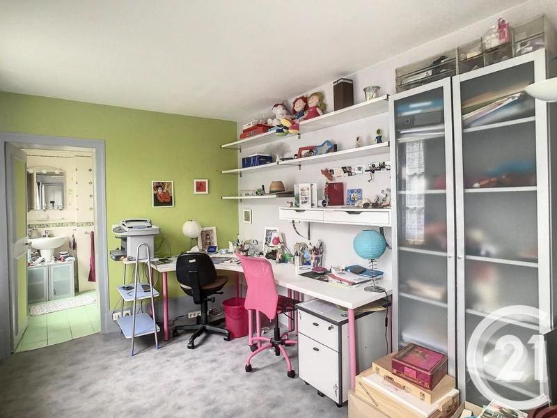Propriété - 235 m² - 10 pièces