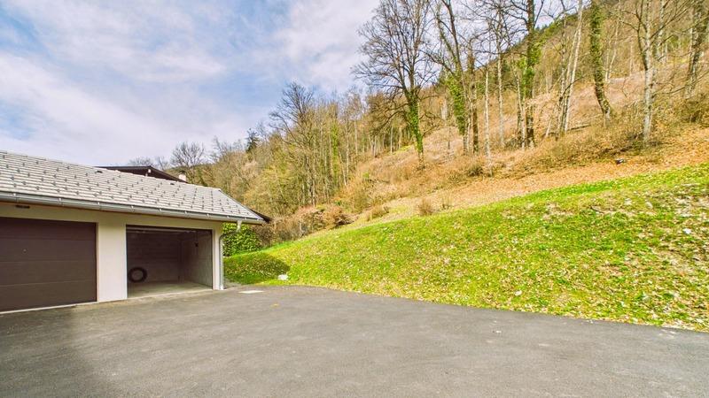 Appartement - 93 m² - 5 pièces