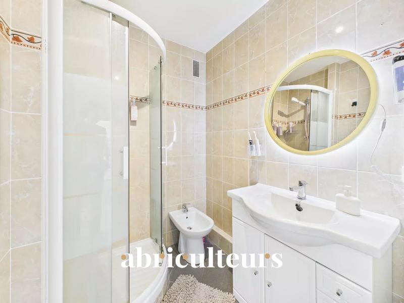 Appartement - 80 m² - 3 pièces