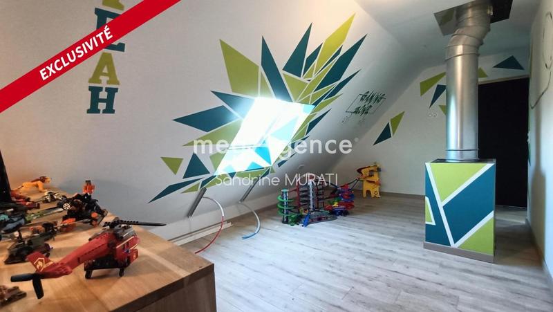 Pavillon - 180 m² - 8 pièces