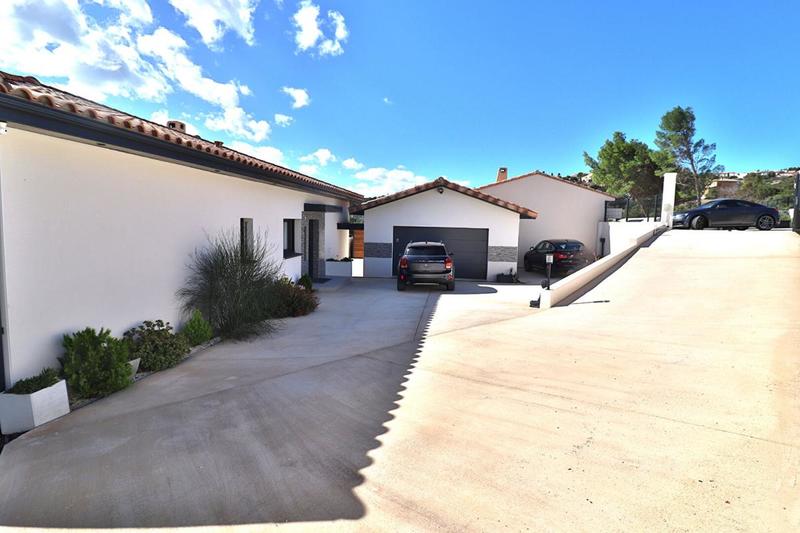 Villa - 150 m² - 5 pièces