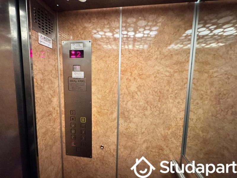 Chambre - 10 m² - 1 pièce