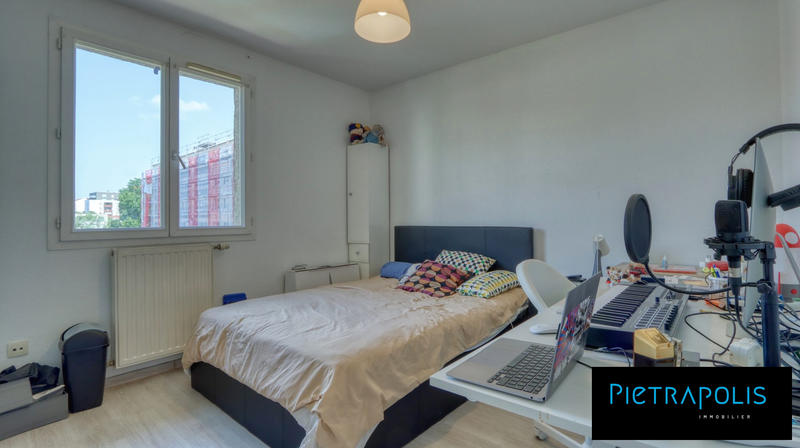 Duplex - 97 m² - 5 pièces