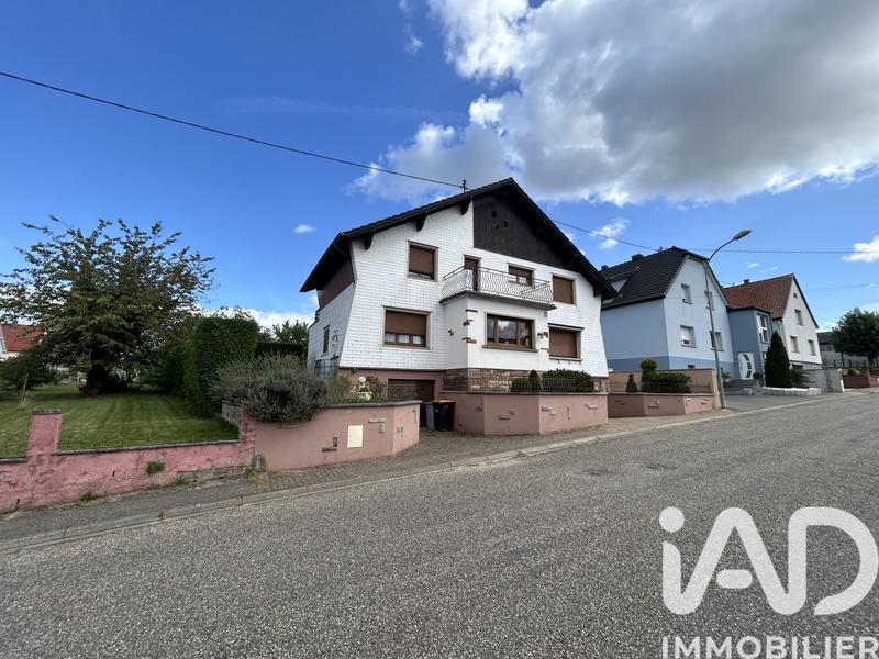 Maison - 177 m² - 8 pièces