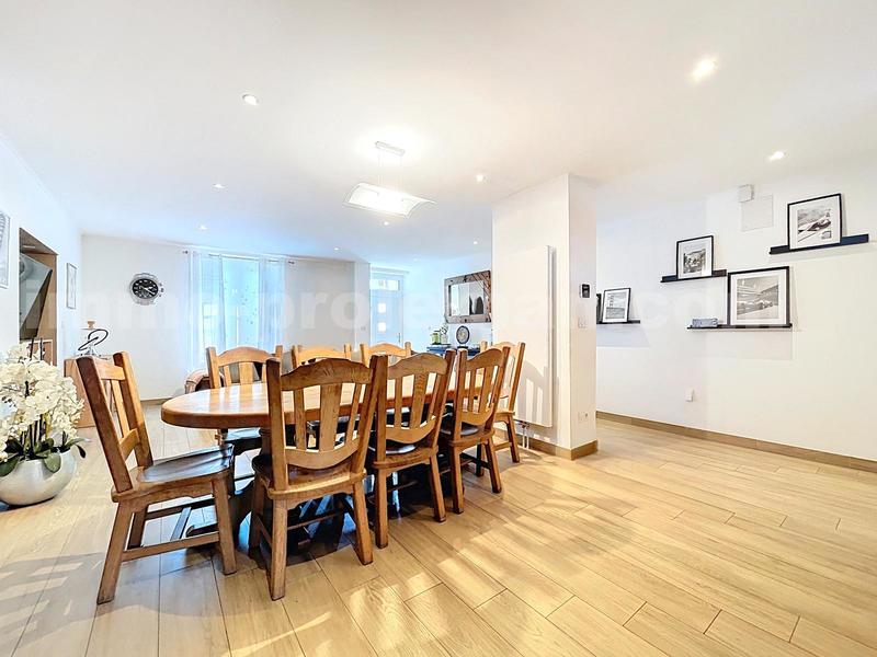 Maison - 145 m² - 5 pièces