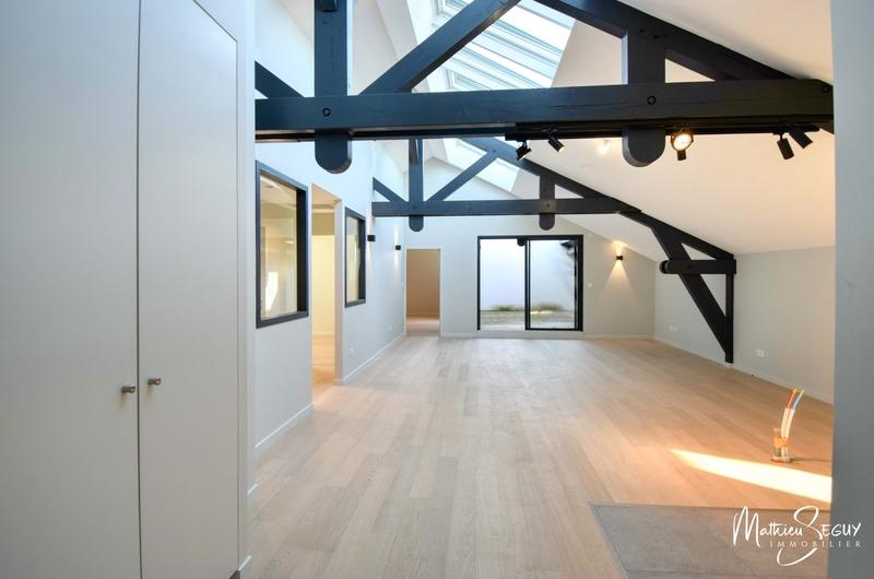 Loft - 117 m² - 4 pièces