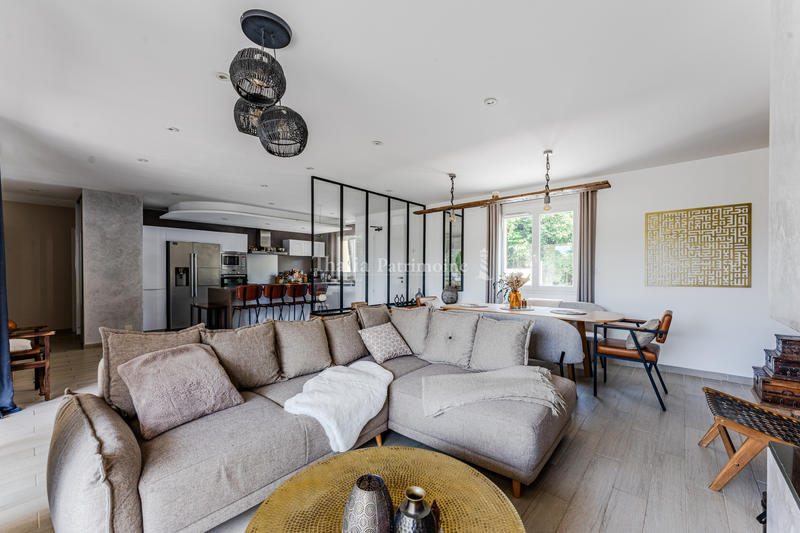 Maison - 135 m² - 6 pièces