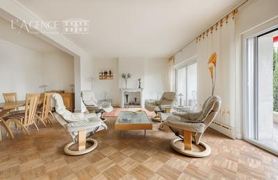 Appartement - 174 m² - 5 pièces