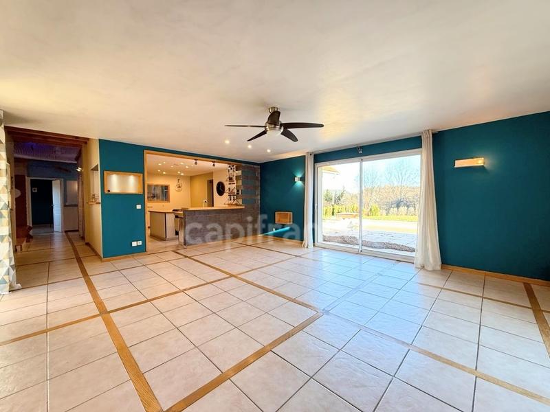 Maison - 211 m² - 9 pièces