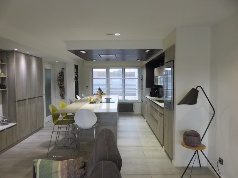 Maison - 150 m² - 10 pièces