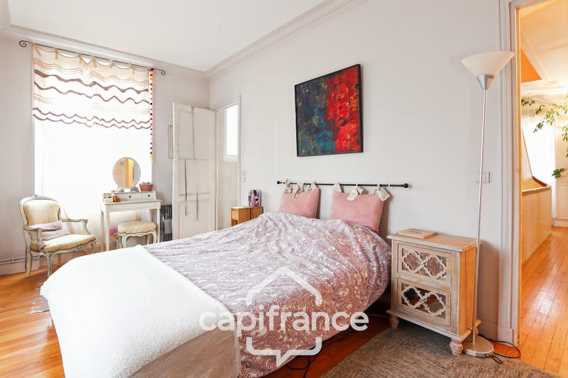 Maison - 262 m² - 10 pièces