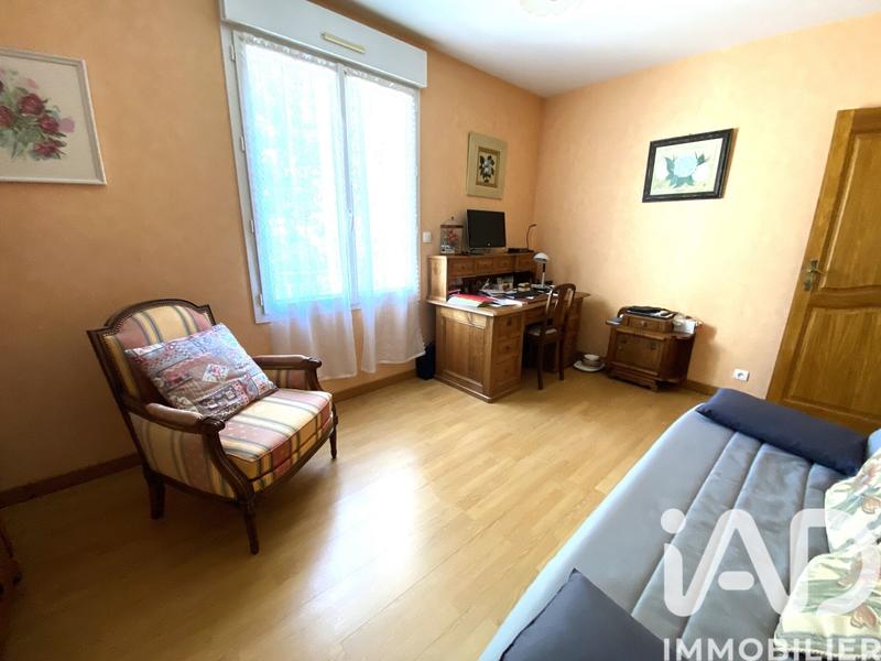 Maison - 185 m² - 8 pièces