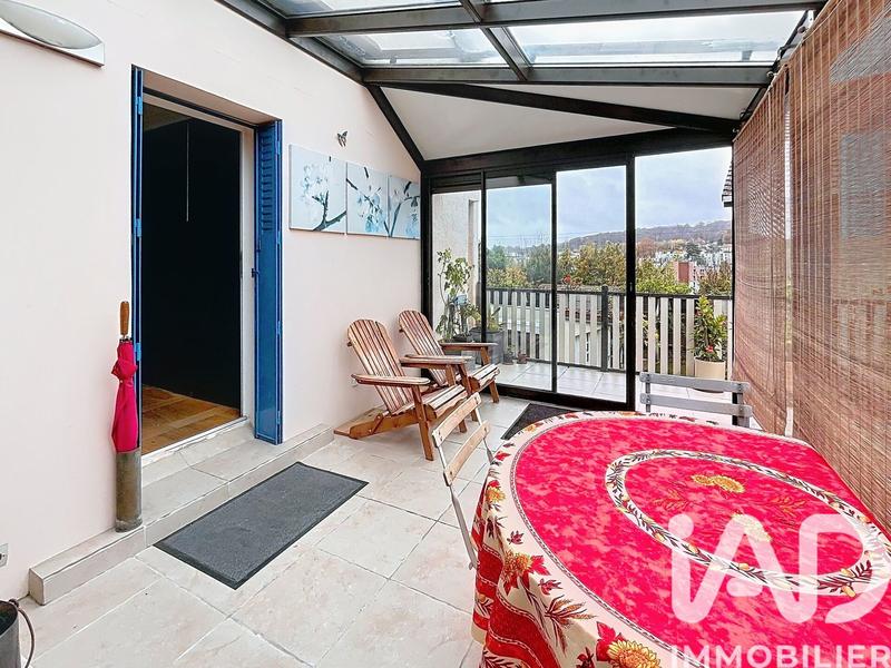 Maison - 215 m² - 8 pièces