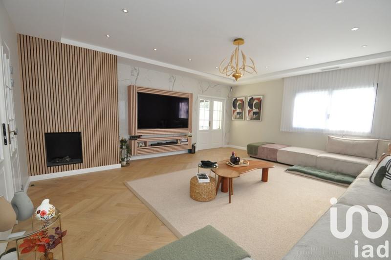 Maison de maîtres - 280 m² - 8 pièces